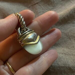 Sophisticated Silver and Cream Necklace Pendant